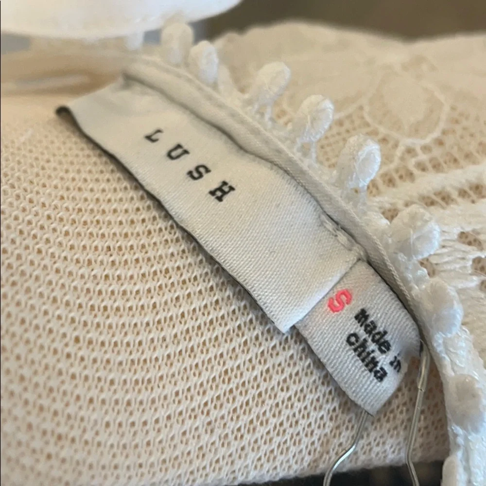 Lush White lace dress - Picture 6 of 6